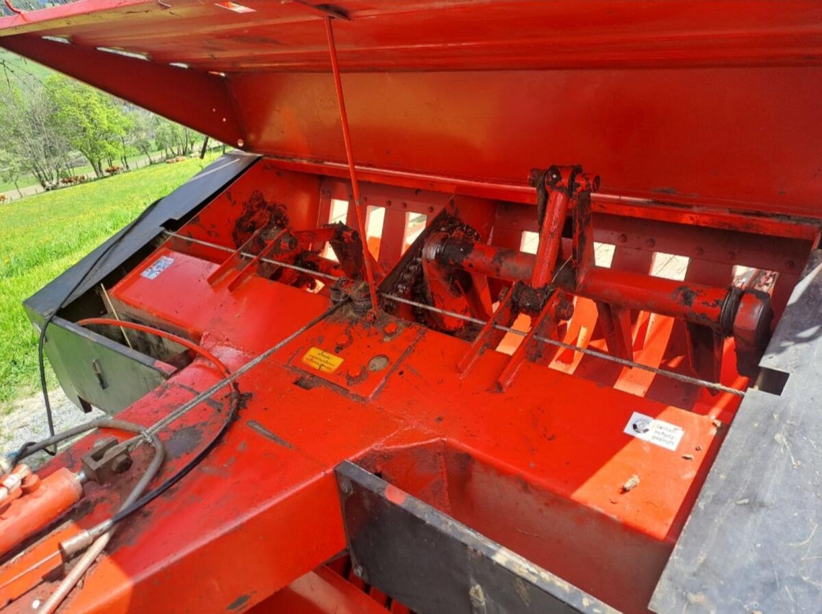 Ladewagen Pöttinger 3