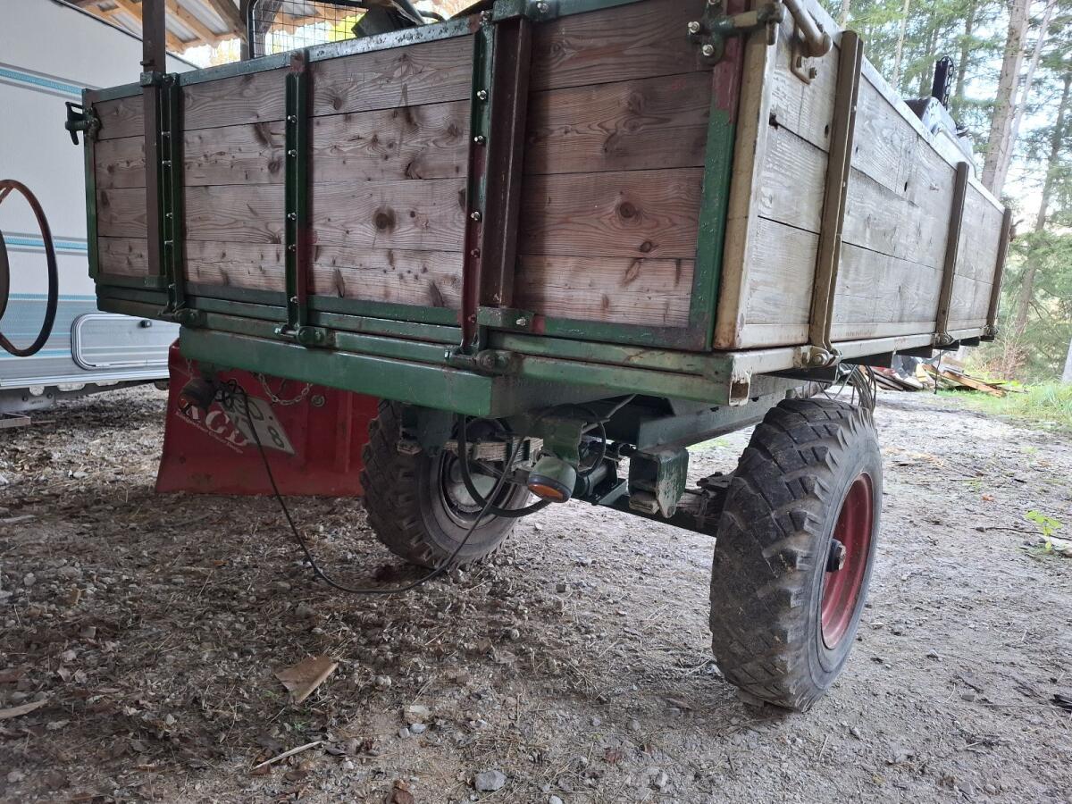 Anhänger mit Druckluftbremse 2