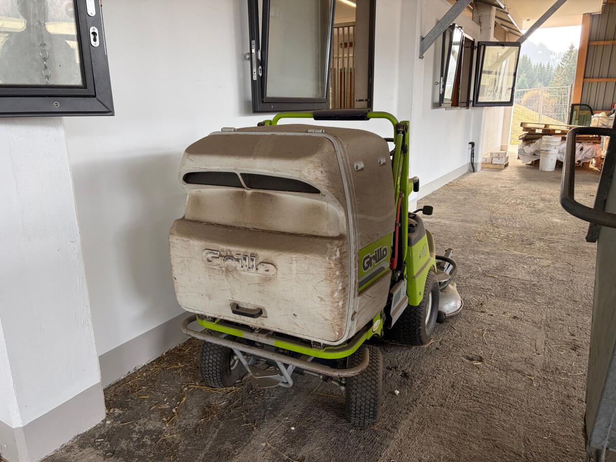 Rasentraktor GRILLO 450 2