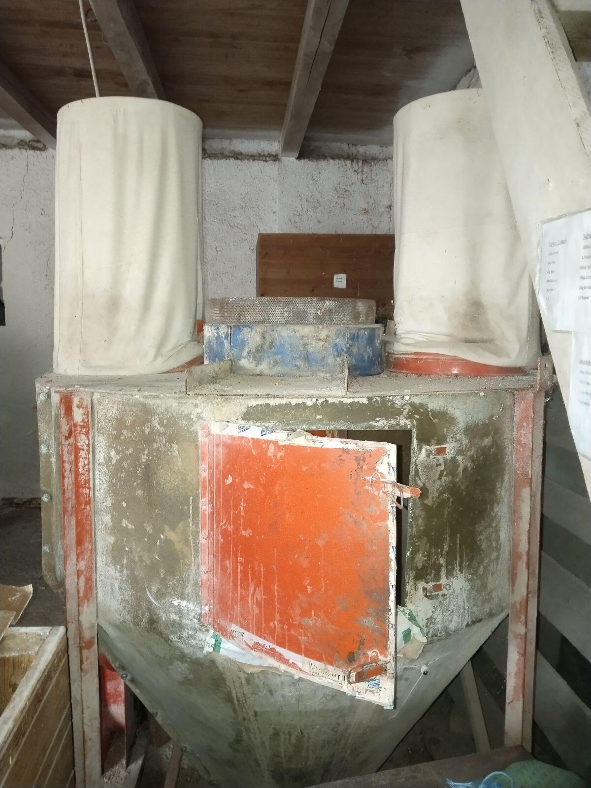 Getreidemühle Schrotmühle 3