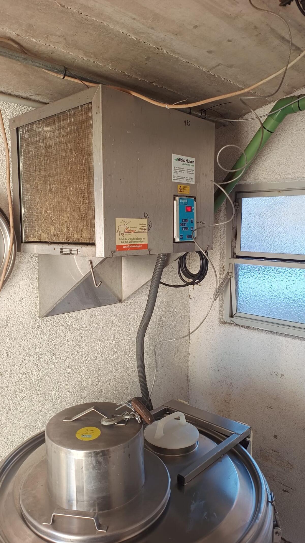 Verkaufe Milchtank 350 L 3