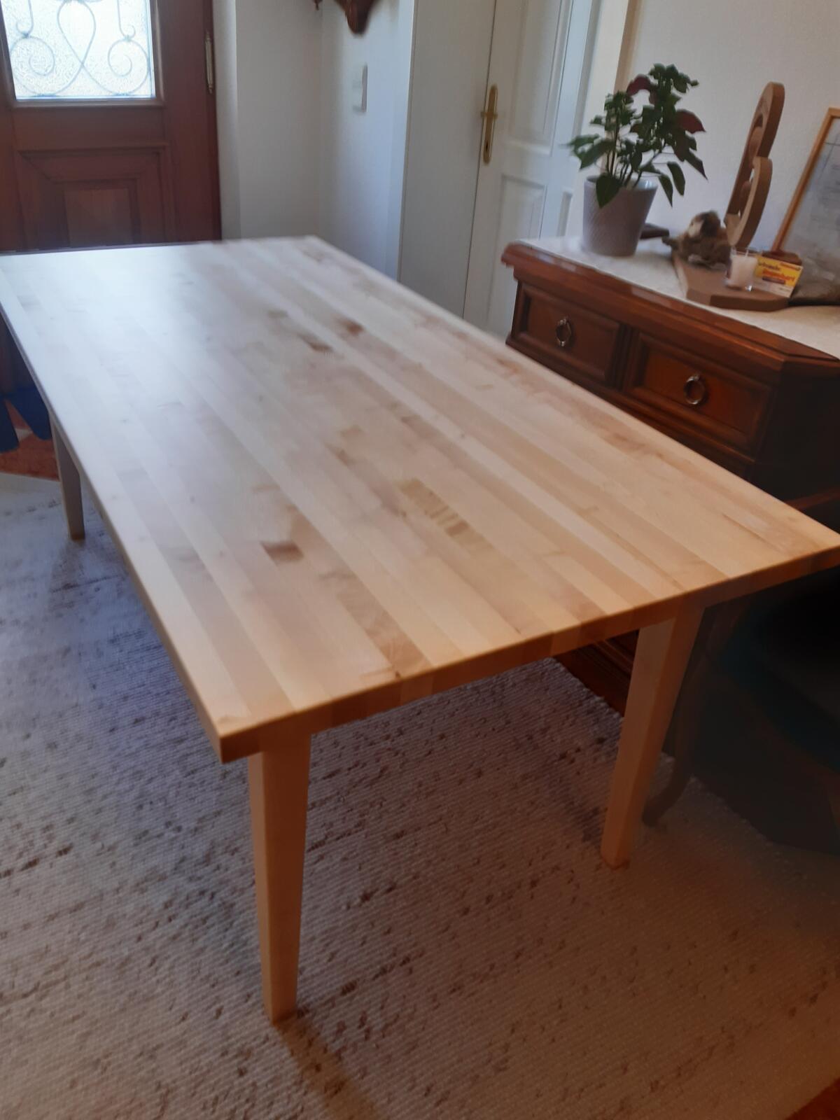 Massivholztisch 2