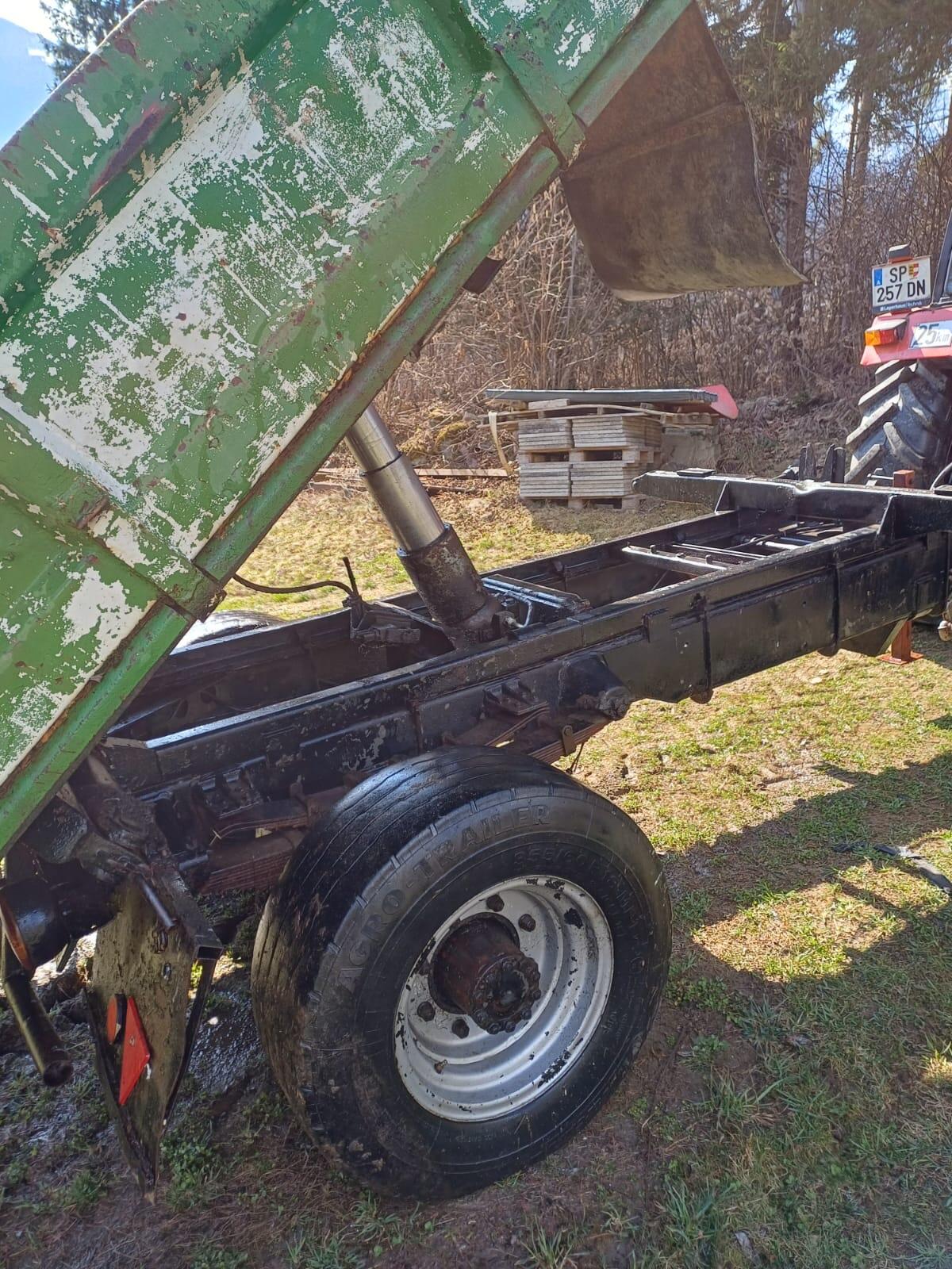 Anhänger Traktor 2