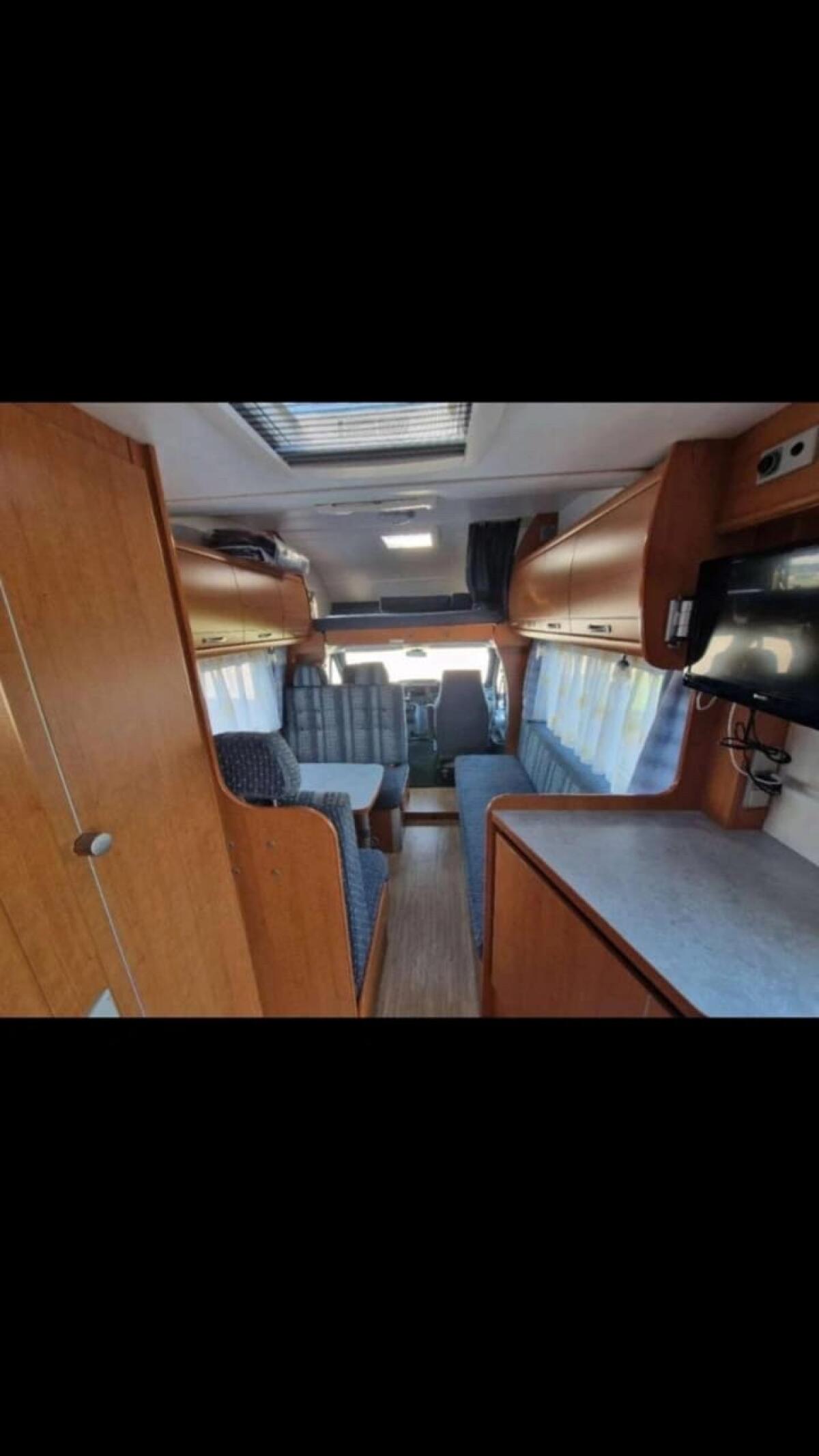 Wohnmobil Ford Transit LMC 3