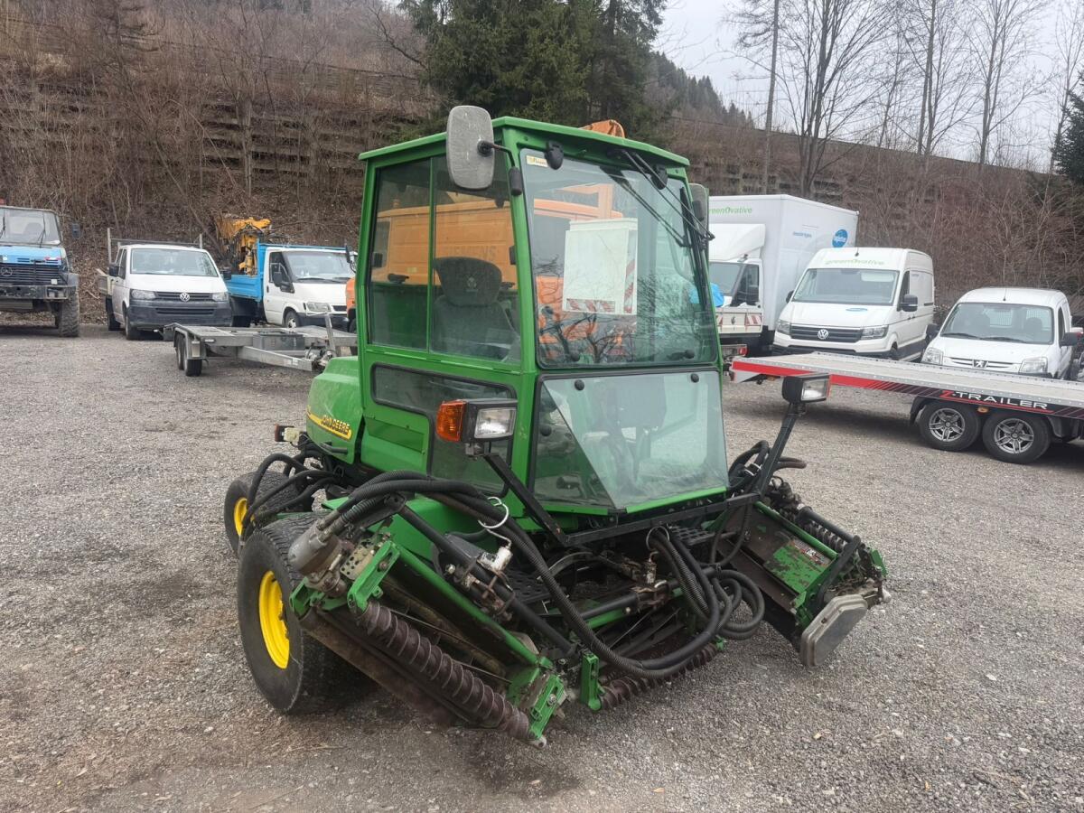 John Deere 3235B Spindelmäher 2