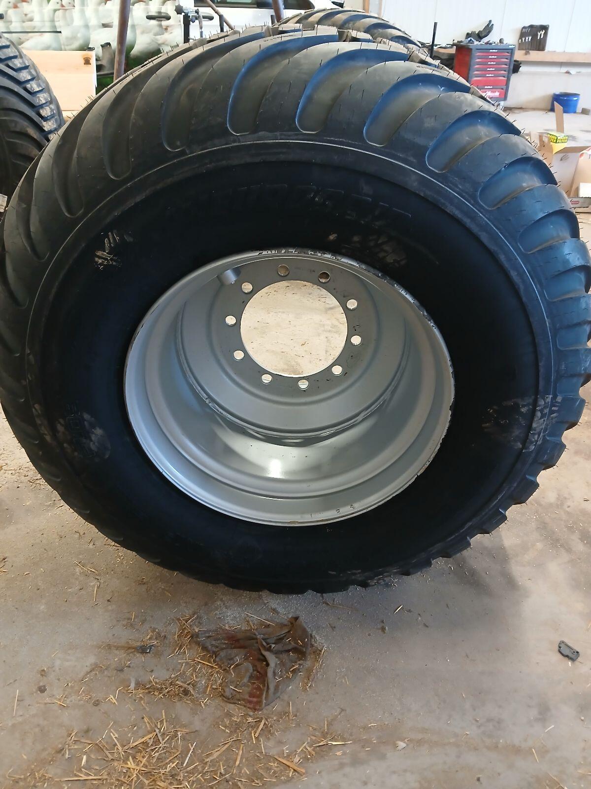 Kompletträder 700/50-26.5 3