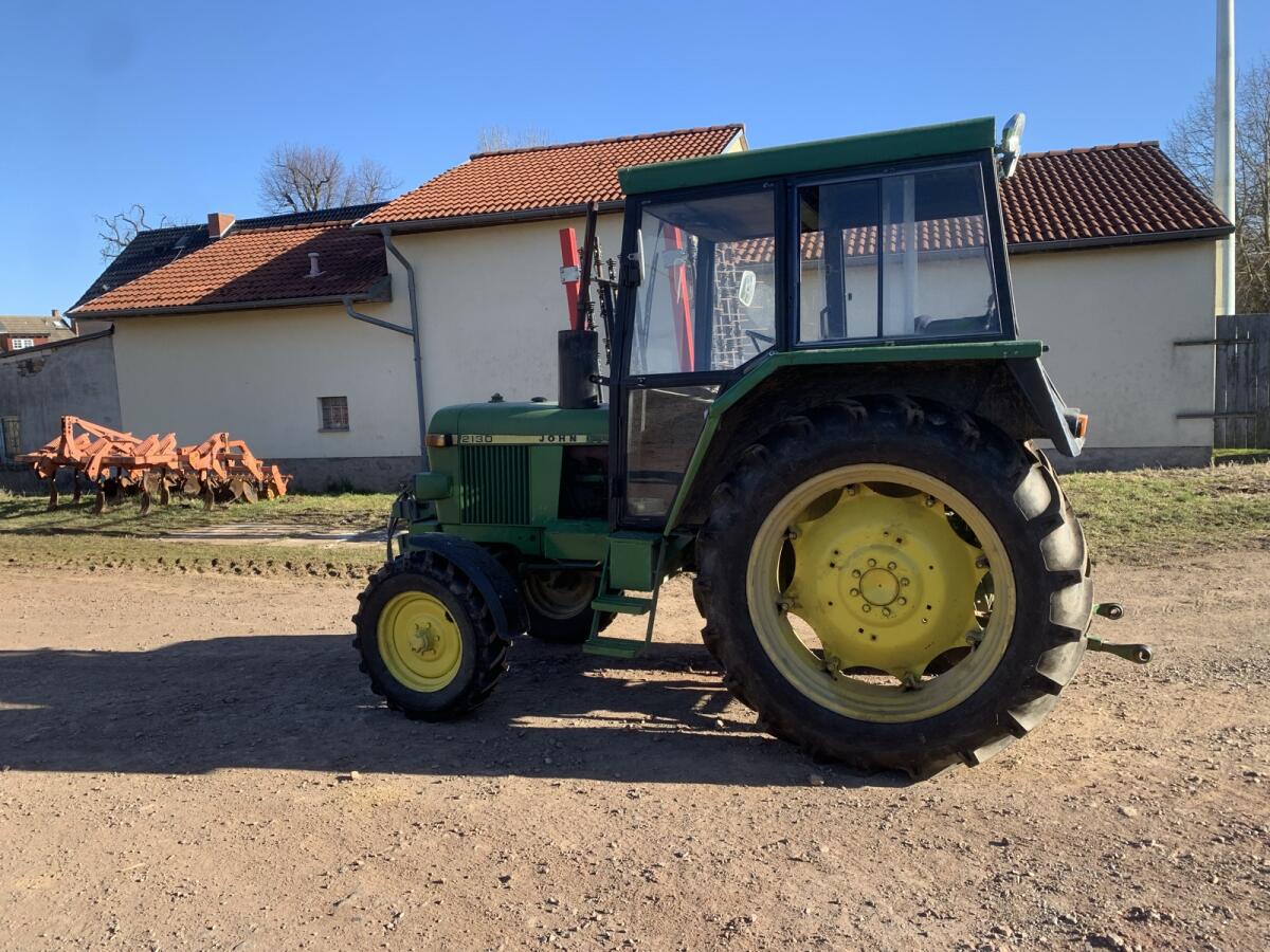John Deere 2130s 3