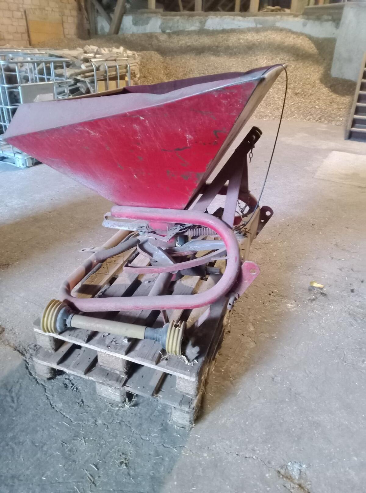 Lely Düngerstreuer 2