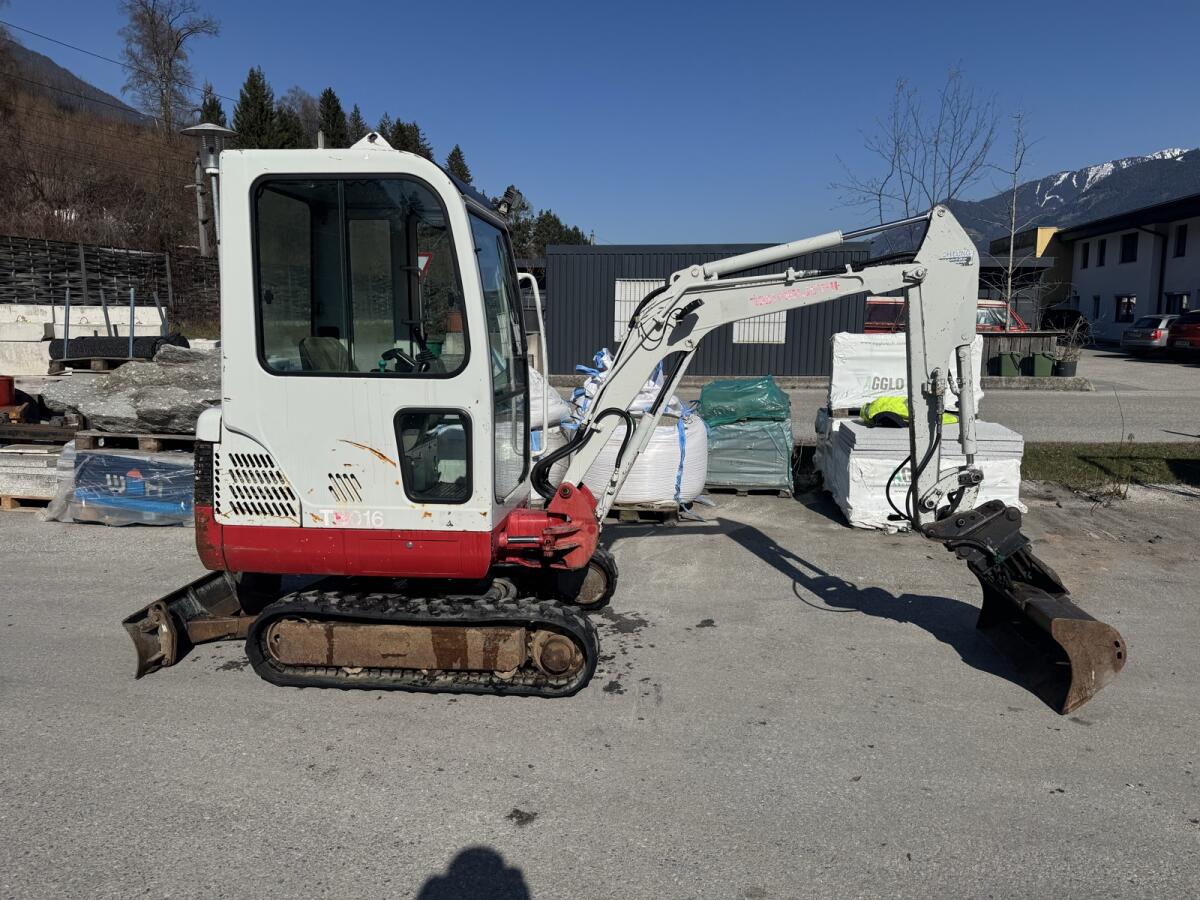 Takeuchi Tb 016 3