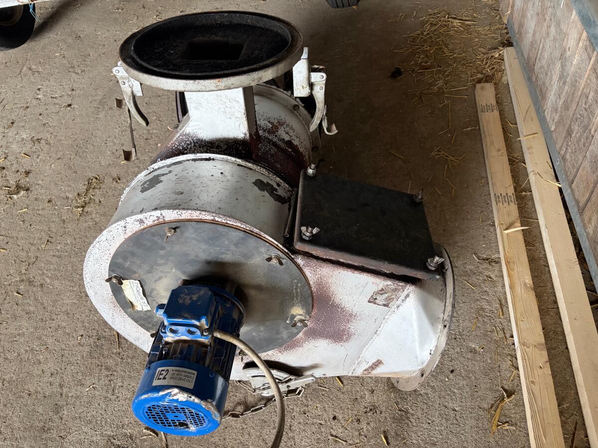 Rauchgasgebläse mit Ascheabscheider 2