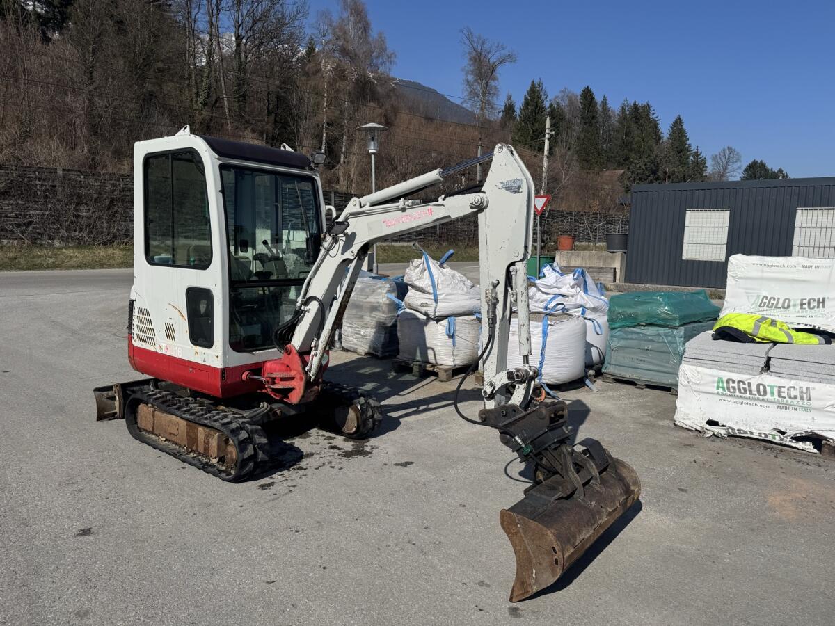 Takeuchi Tb 016 2