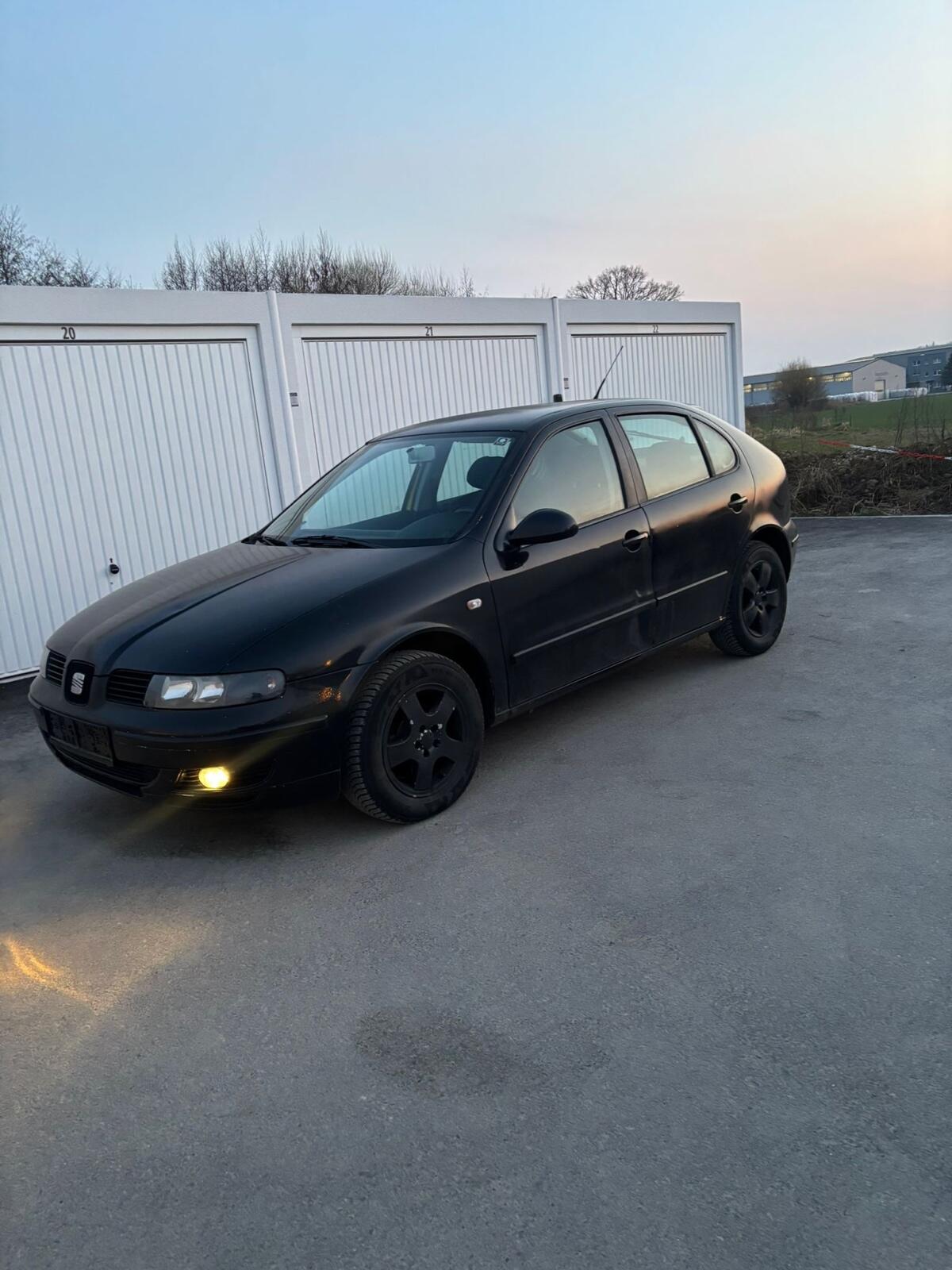 Seat Leon 1.9TDi mit PICKERL 2