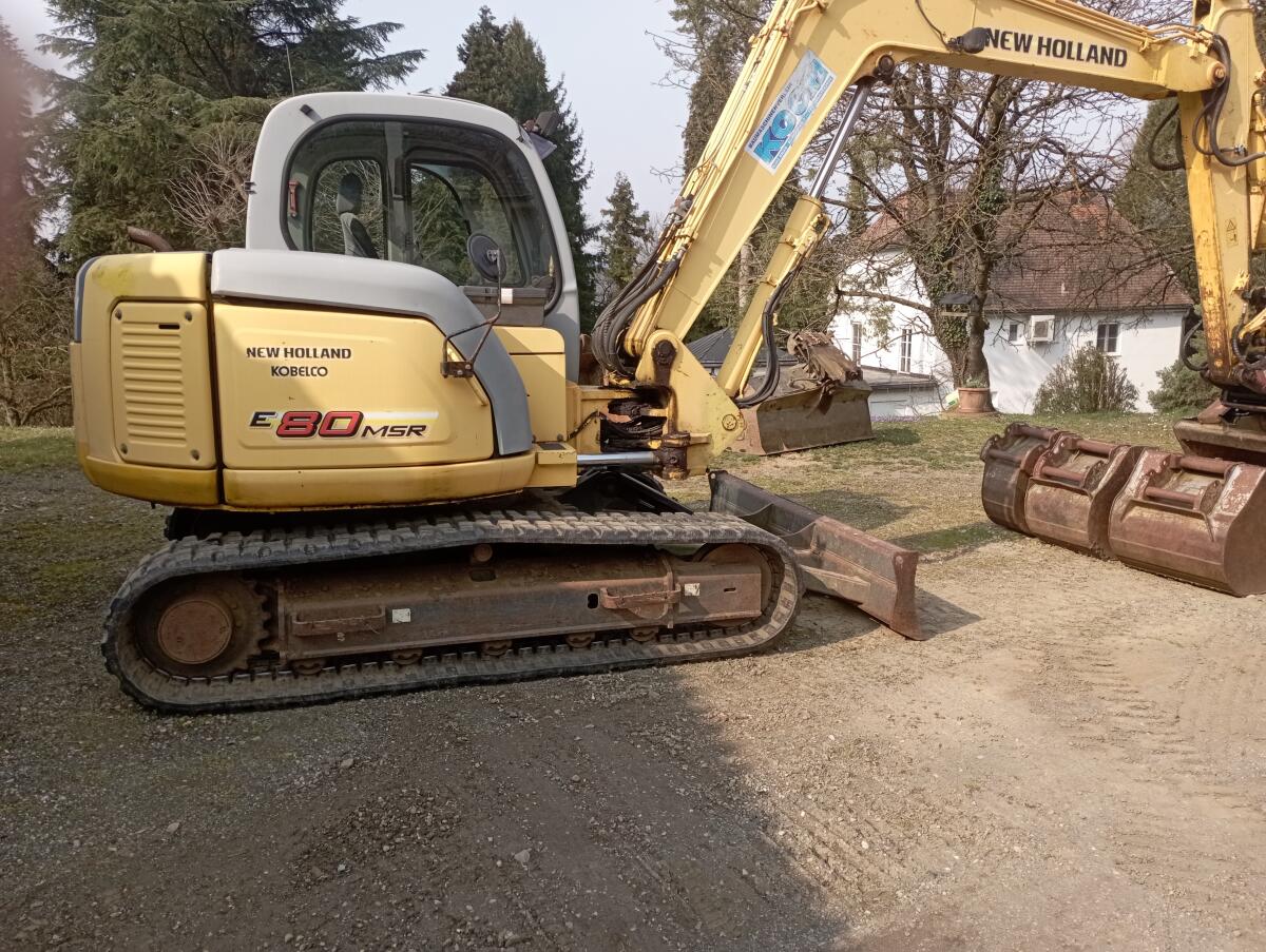 Minibagger New Holland E80 2