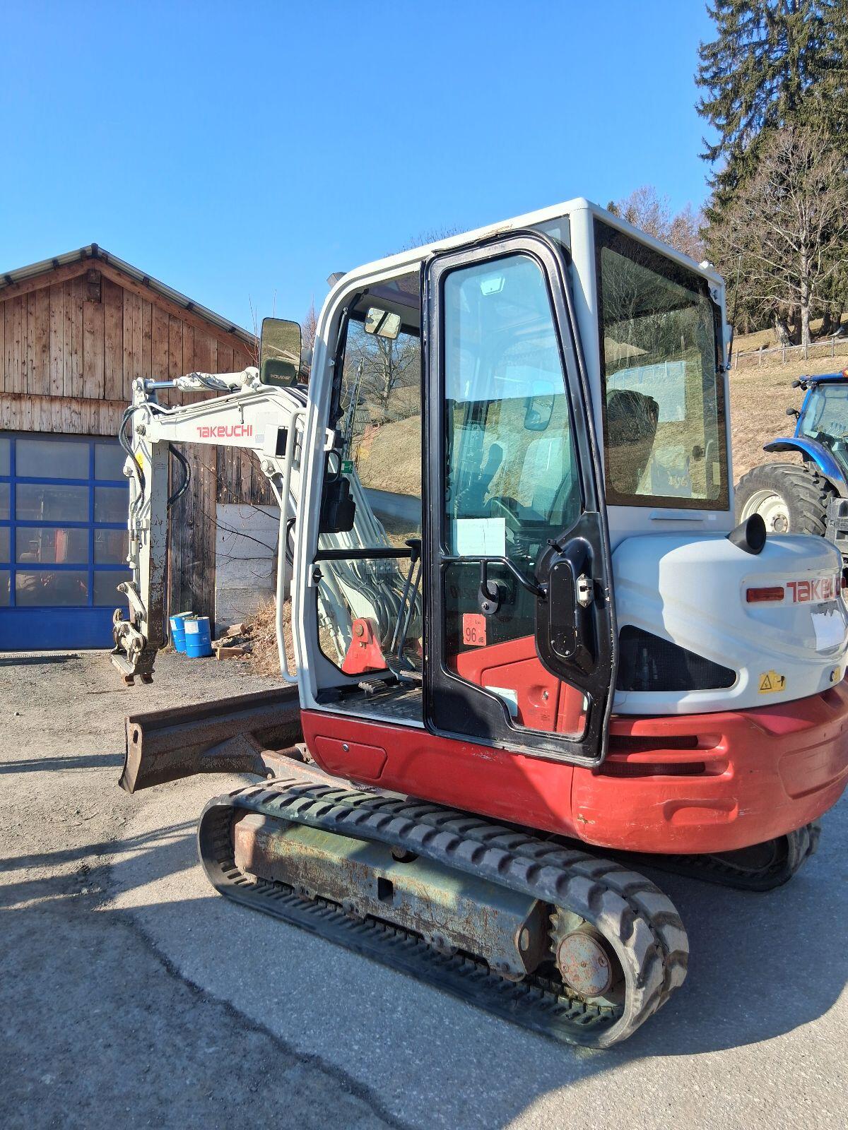 Takeuchi 240 2