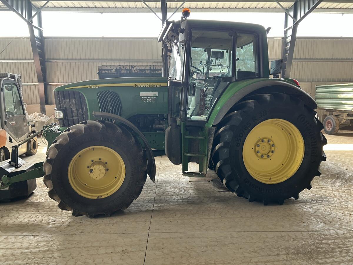 John Deere 6820 3