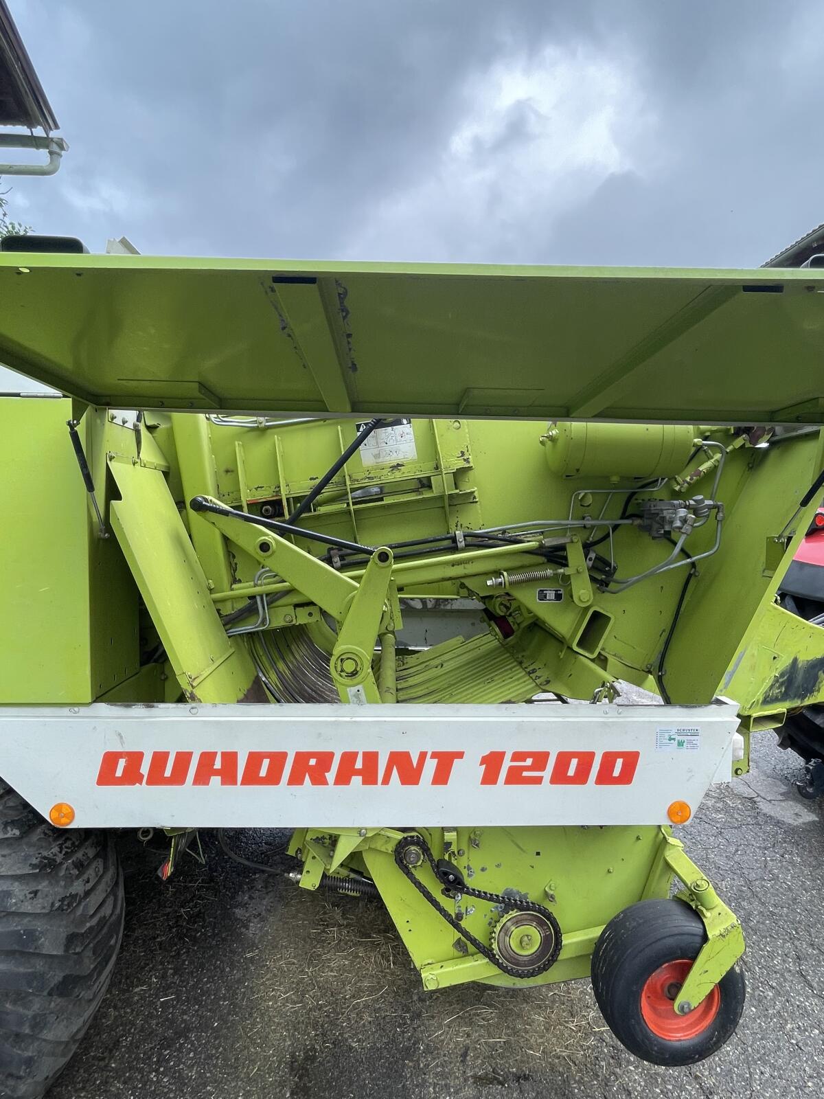 Claas Quadrant 1200 3
