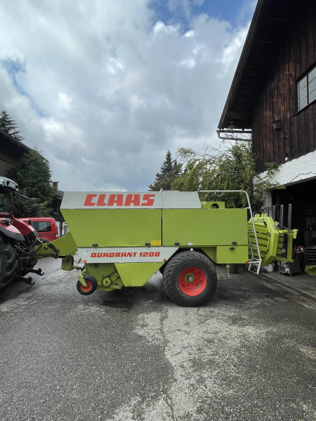 Claas Quadrant 1200 2