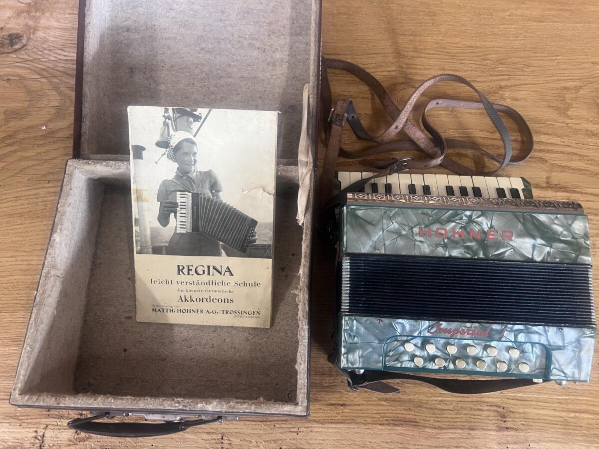Hohner Imperial 1 Akkordeon 2