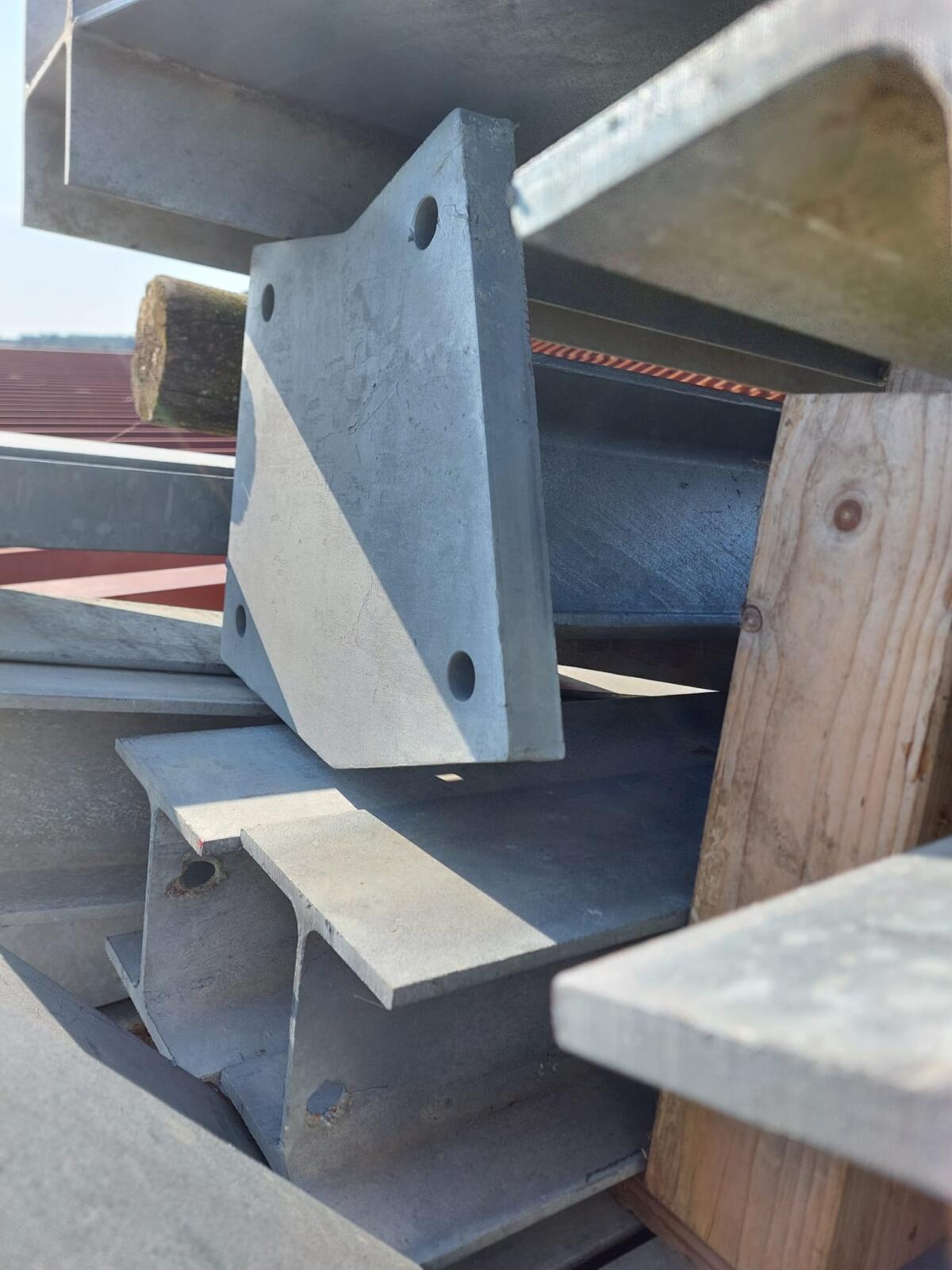 I-Träger verzinkt 3