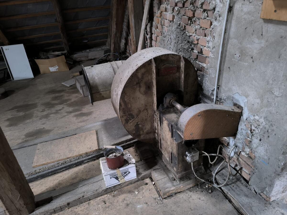 Gebläse mit Motor 2