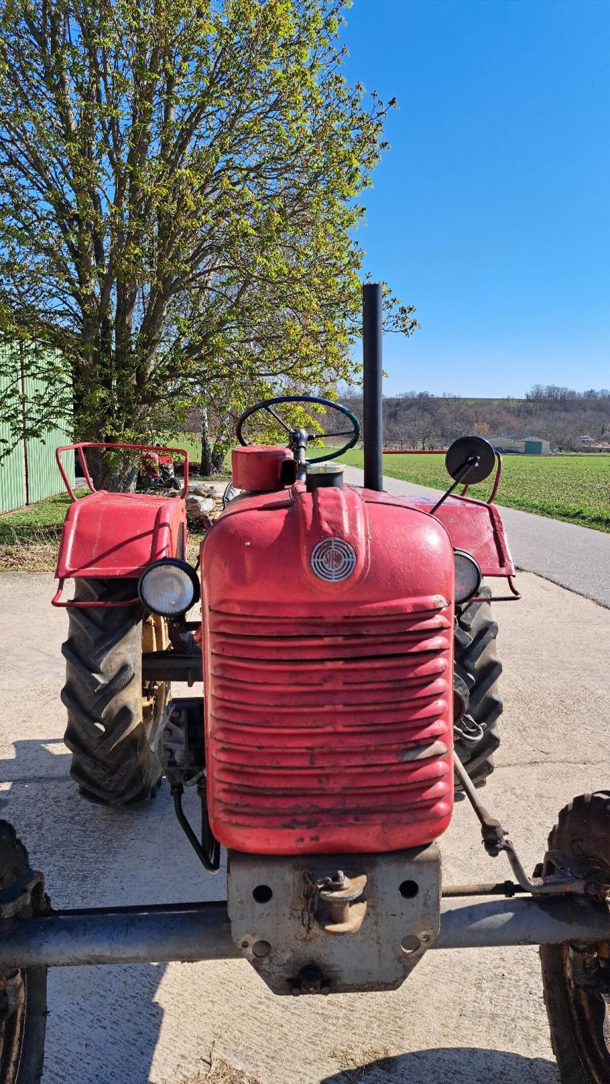 Steyr Traktor T84 3