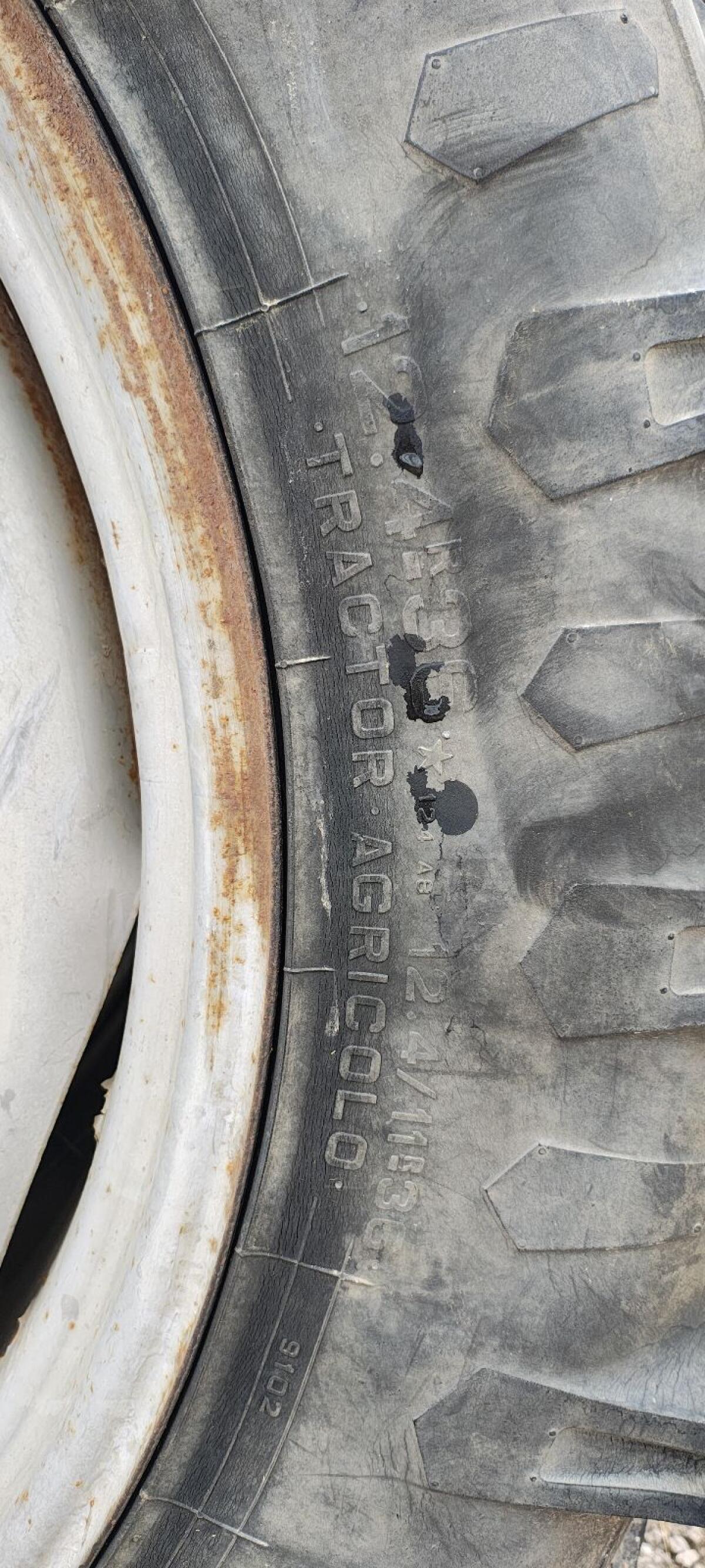 Pflegebereifung Deutz Agroplus 70 2