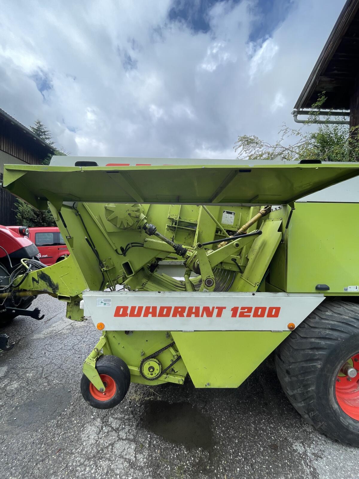 Claas Quadrant 1200 2