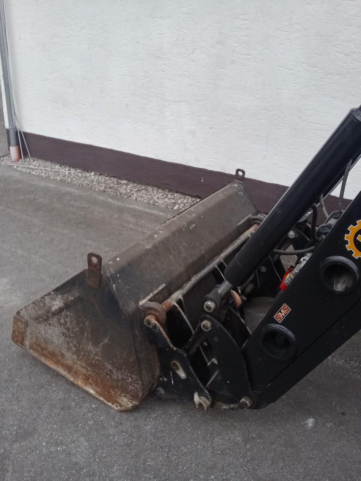 Frontladerschaufel 2