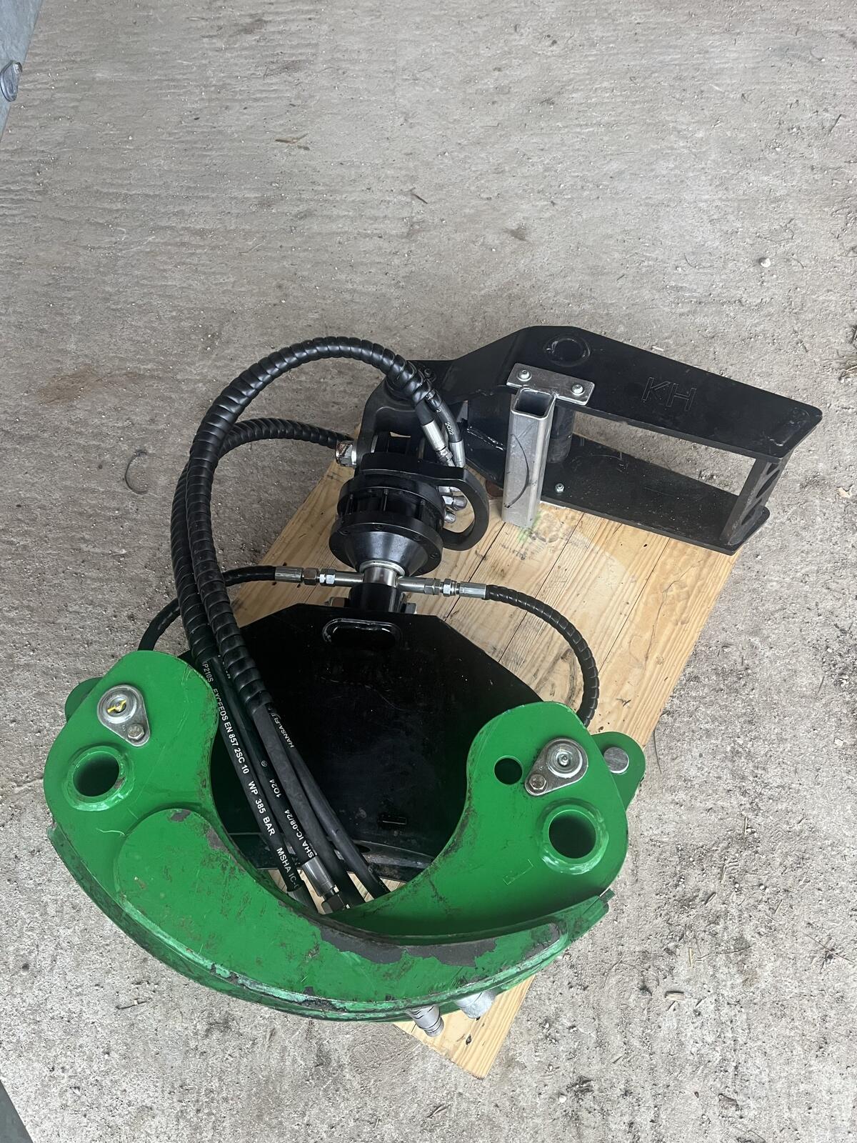 Holzgreifer für den Bagger 2