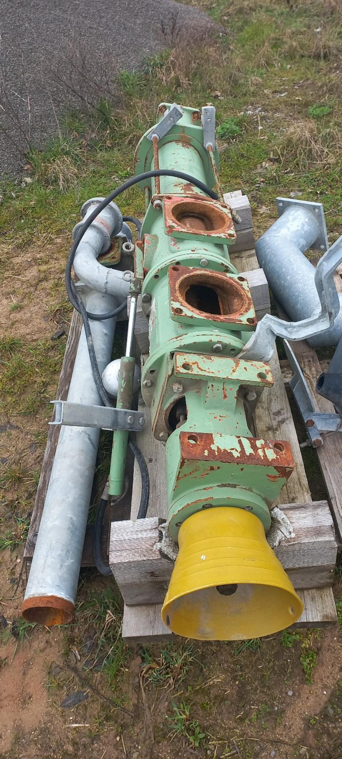 Armatec Güllepumpe Pumpe 2