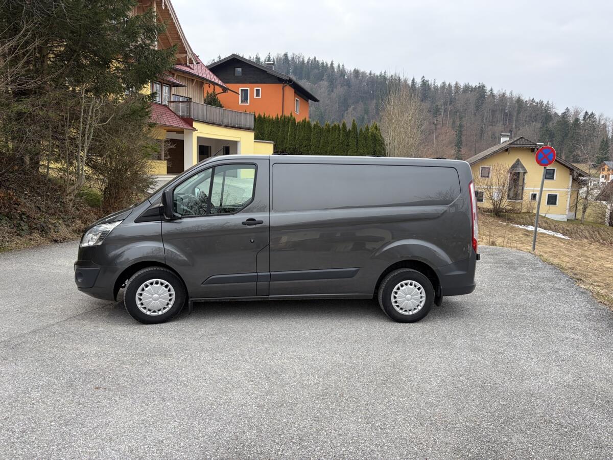 Ford Custom Transit 2