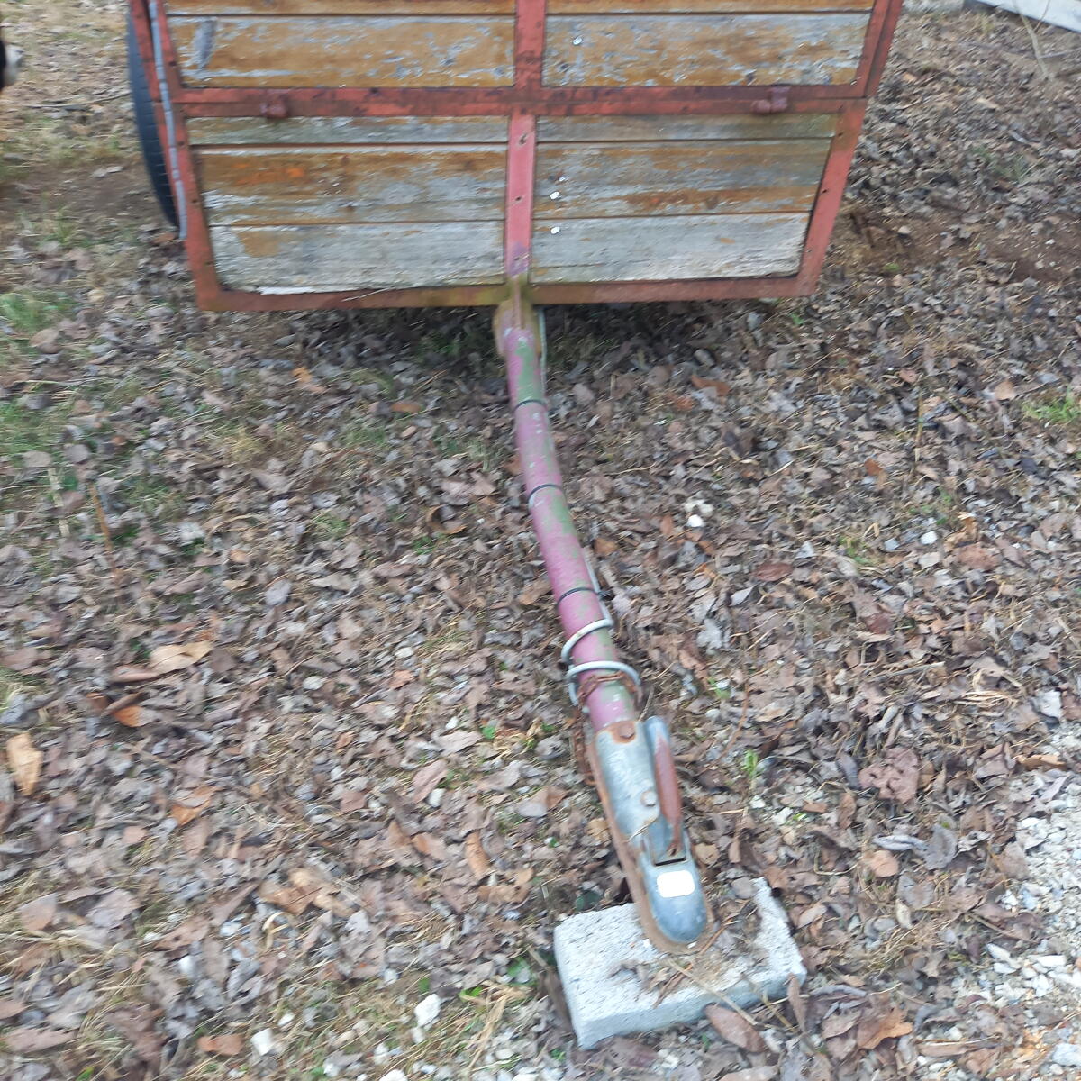 Alter Autoanhänger 3