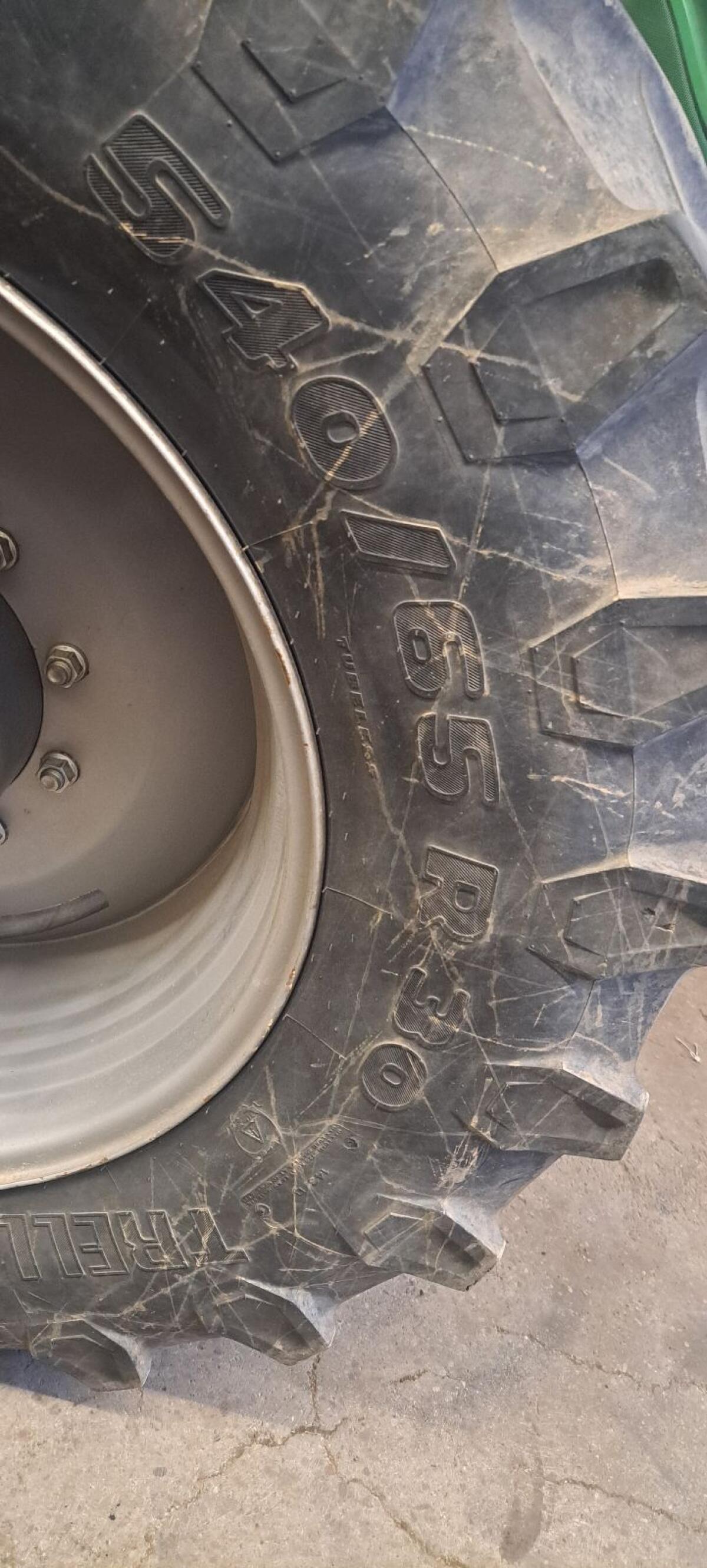Trelleborg 540/65R30 2