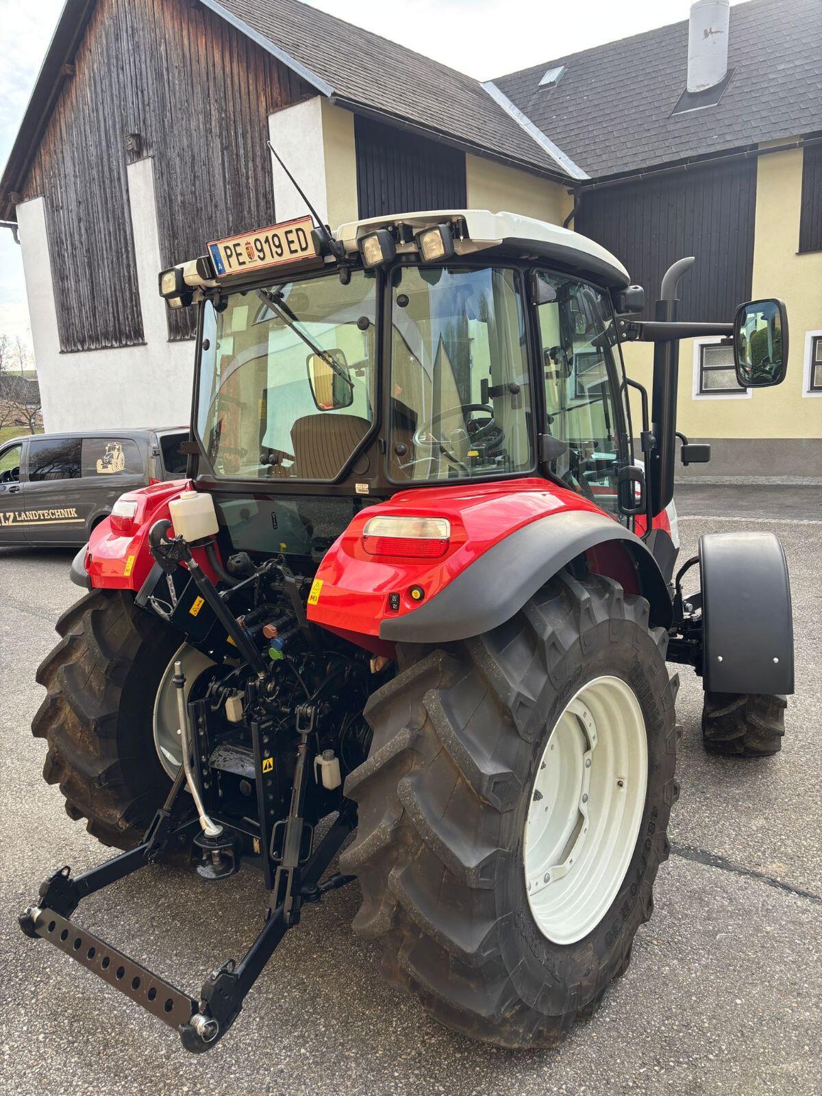 Steyr Kompakt 4085 3