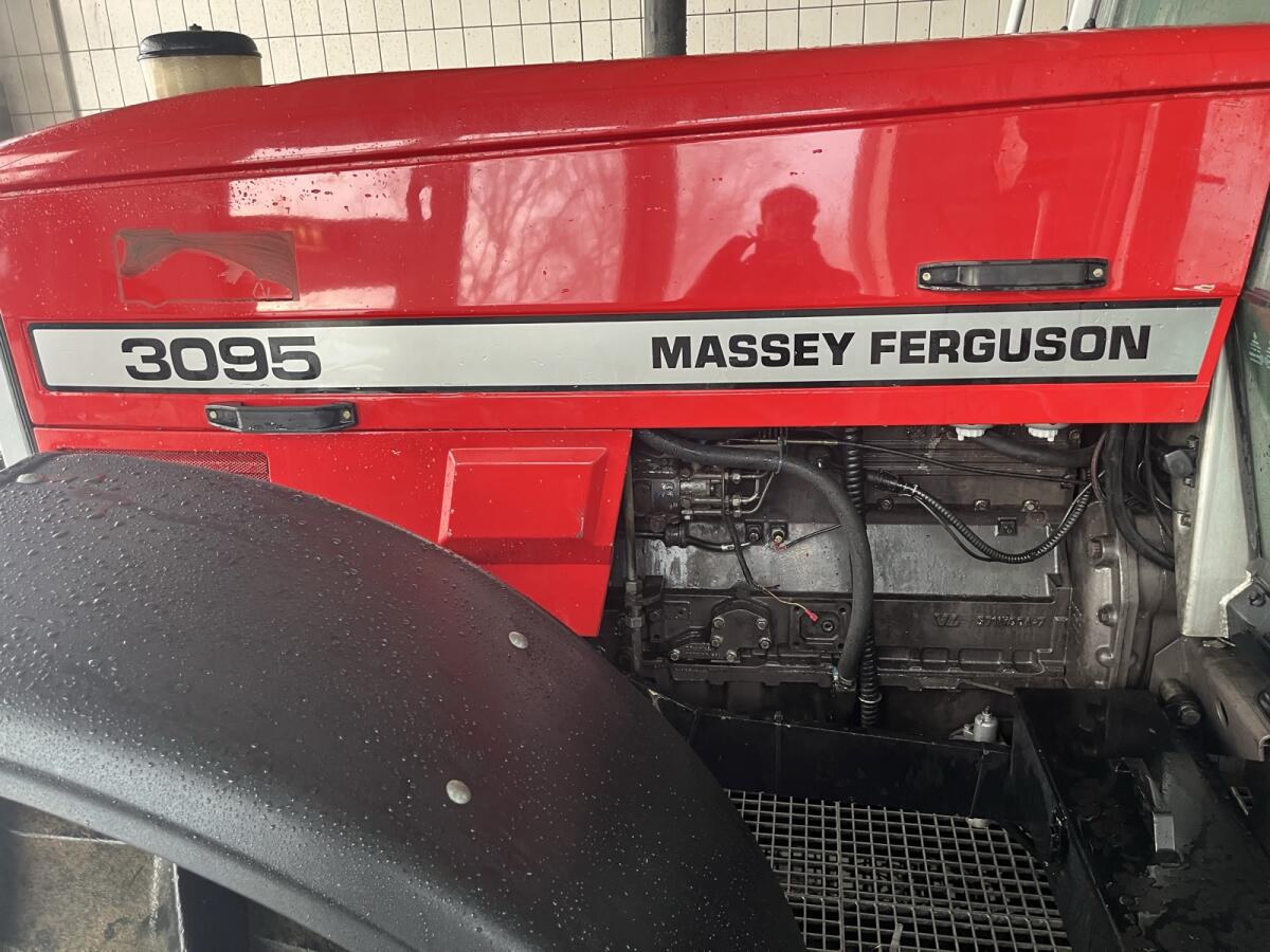 Massey Ferguson 3095 2