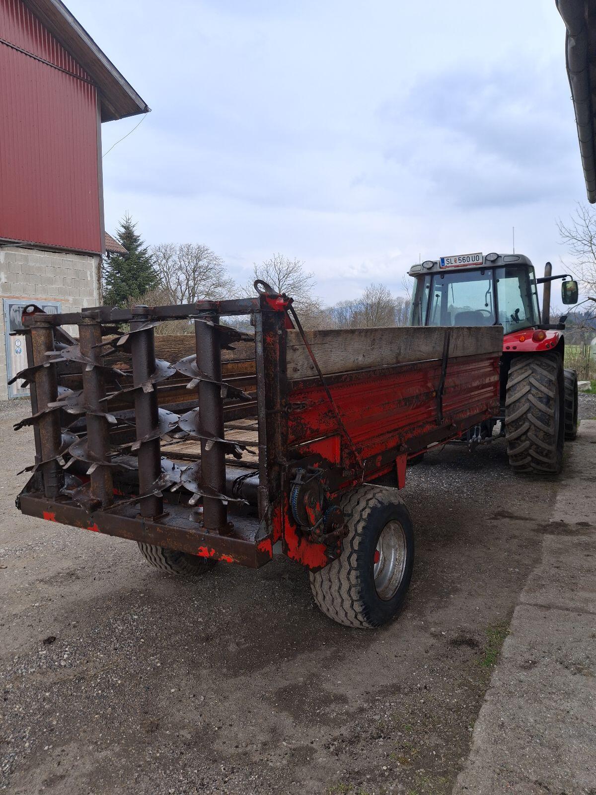 Pöttinger Miststreuer 2