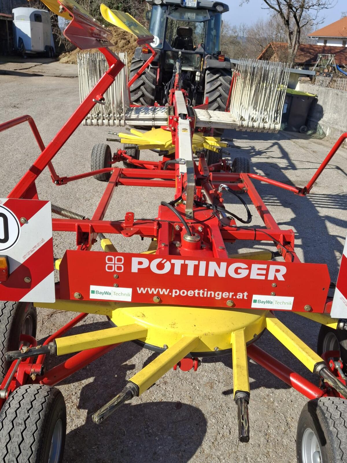 Pöttinger Seitenschwader 611 3