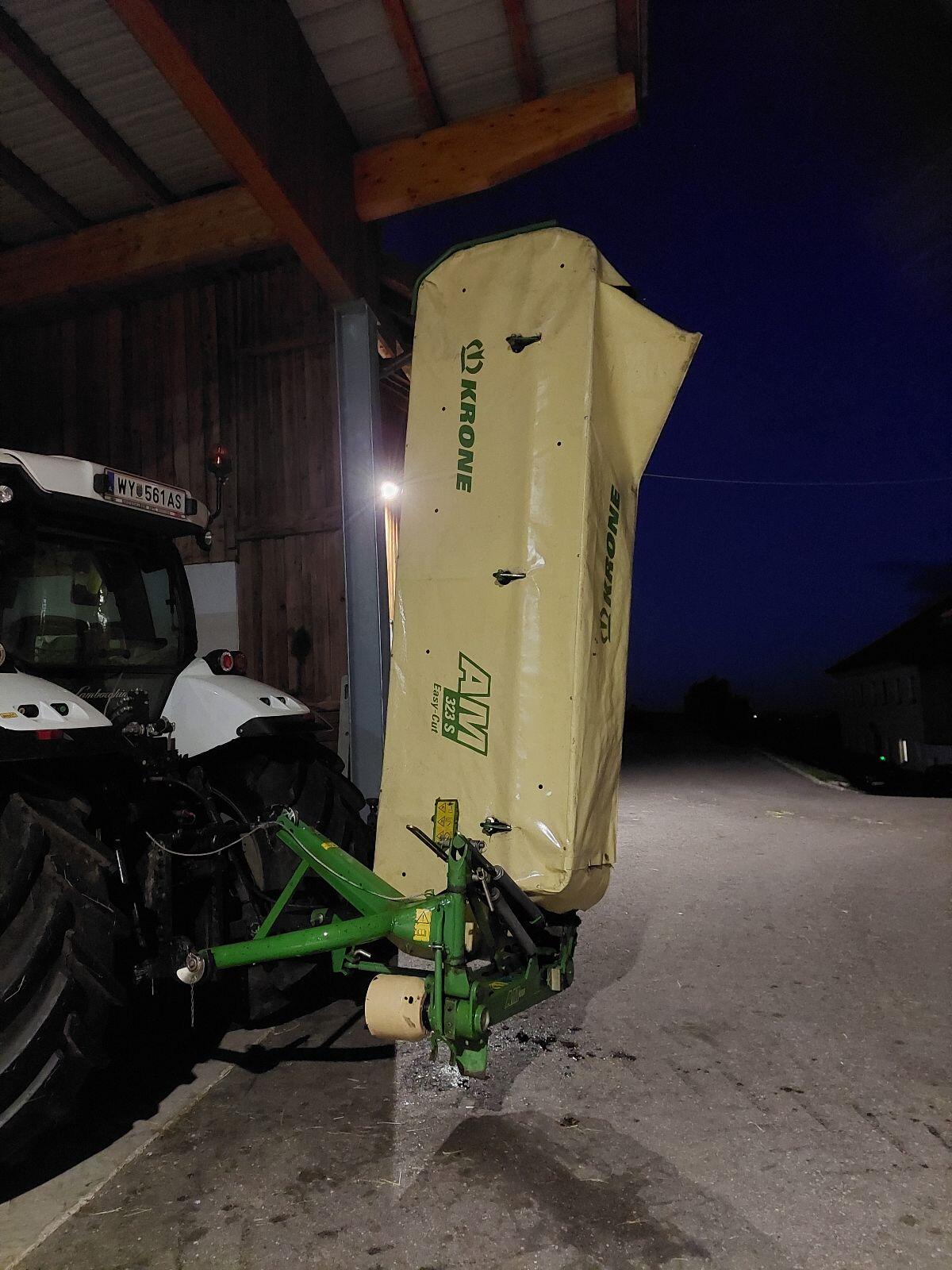 Krone AM 323 S Easy-Cut 3
