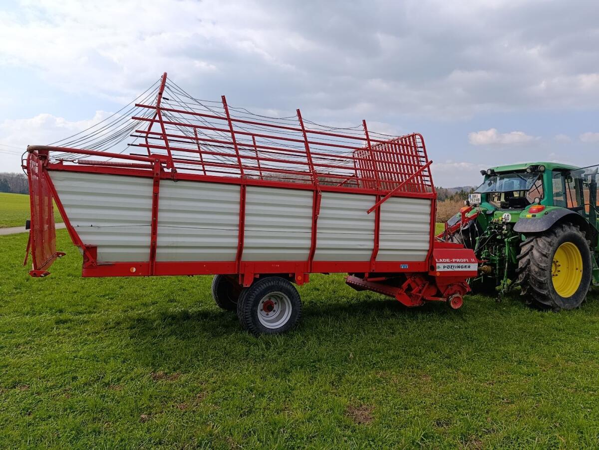 Pöttinger Ladewagen 3