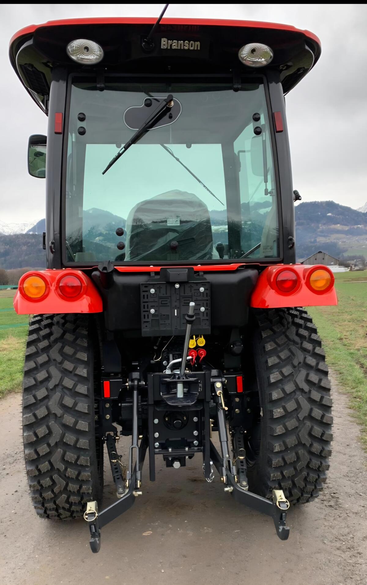 Traktor Branson Gebraucht Top zustand 2