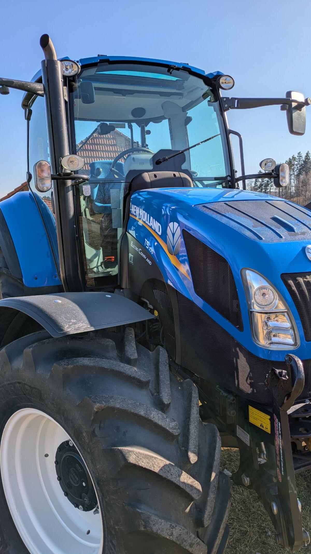 New Holland T5.105 Electro Command 2