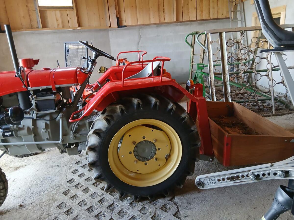 Traktor Steyr T84 3