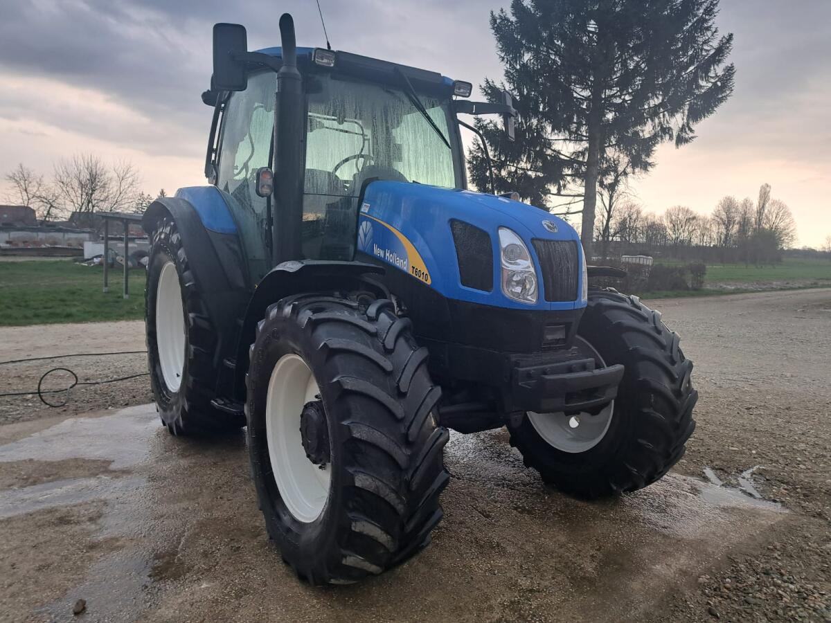 New Holland T6010 3