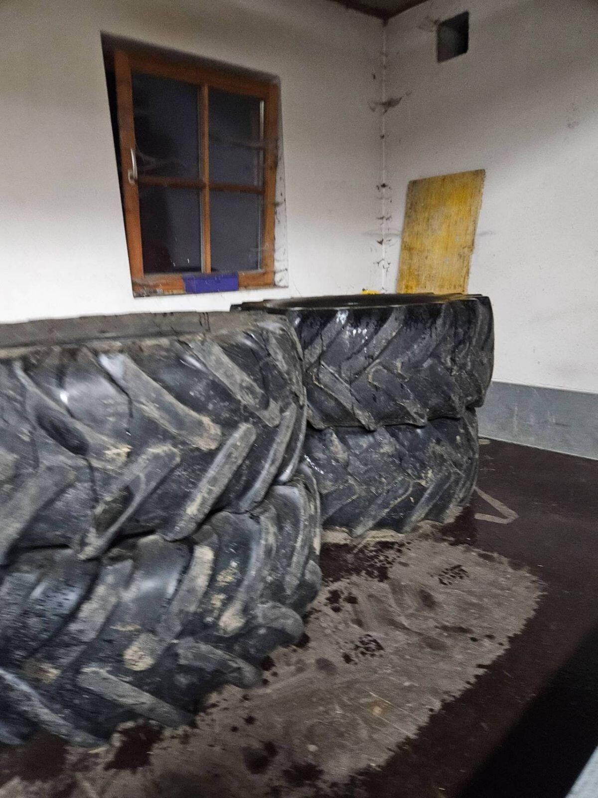 Reifen 405/70 R20 3