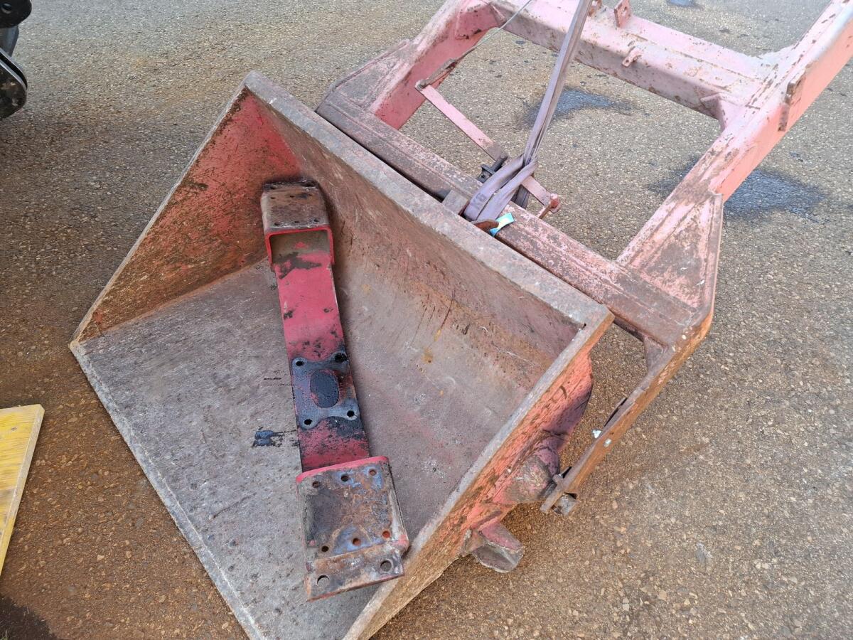 Massey Ferguson. Frontlader 3