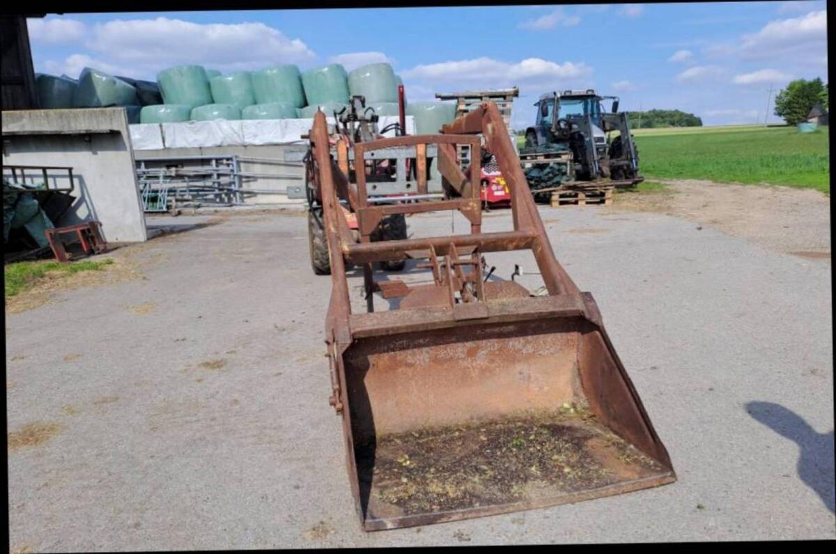 Frontlader  für Steyr 8070 3