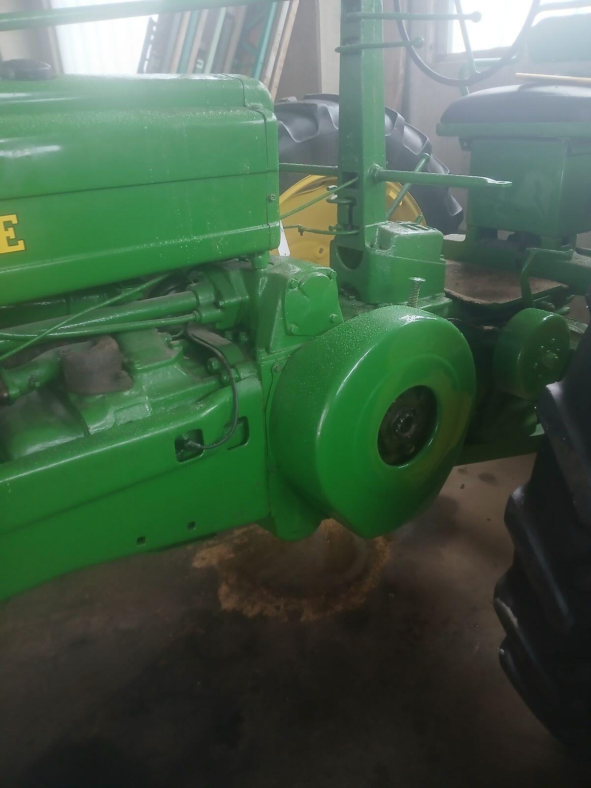 John Deere Model B 3