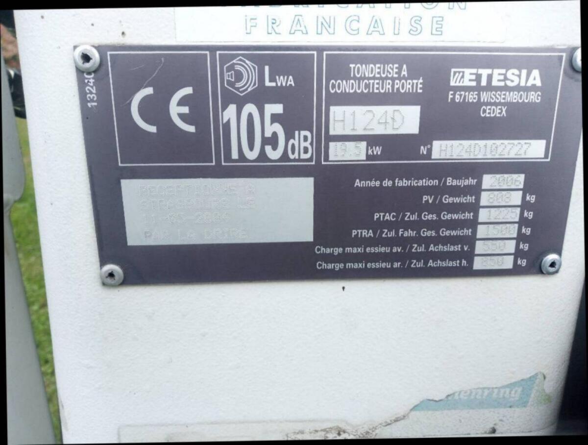 Rasentraktor Etesia H124D 2
