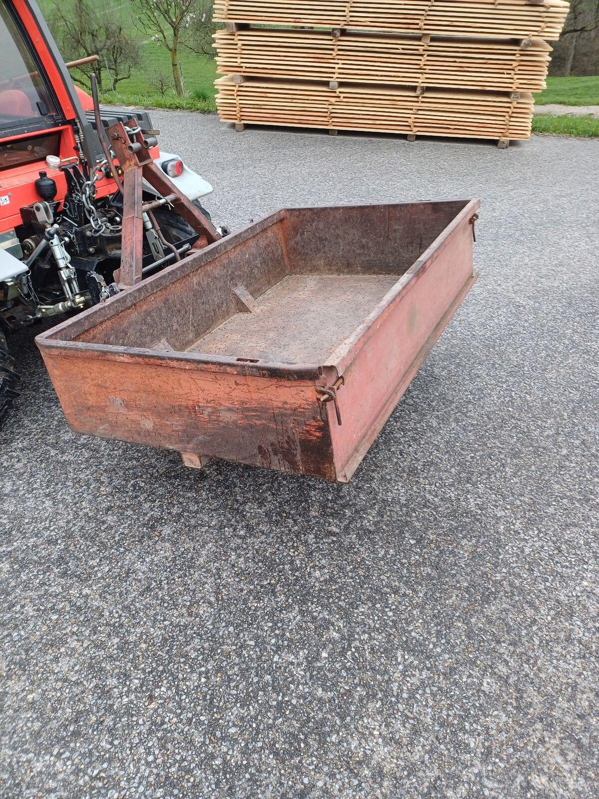 Hecklade/Kiste/Kippschaufel 2