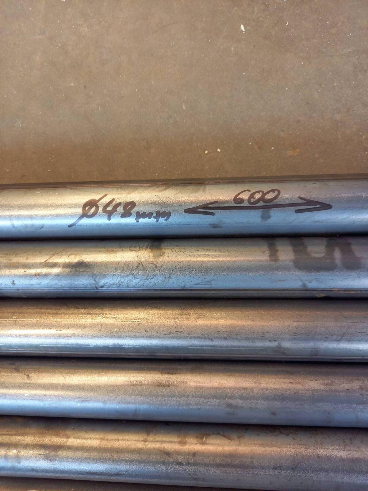 10 Rundrohre, Dm. 48 mm 2